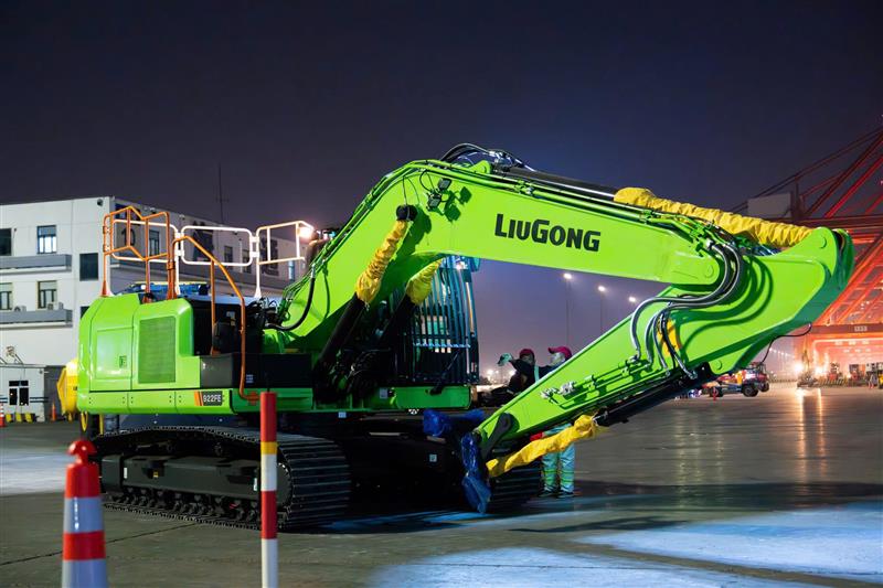 BÀN GIAO LÔ MÁY CÔNG TRÌNH CHẠY ĐIỆN CHO TẬP ĐOÀN XUÂN THIỆN